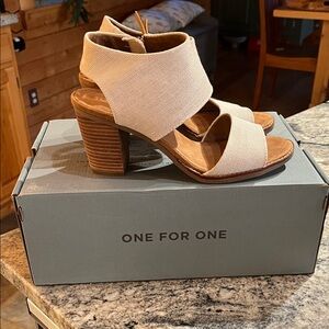 TOMS Women's Tan Heeled Sandals